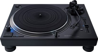 Technics SL-1210GR2EK juoda aukštos kokybės vinilinė plokštelė, apvalus dėklas, grojimo svirtis, valdikliai šone