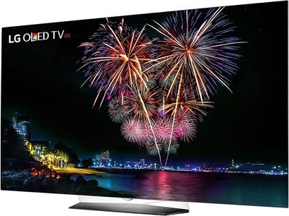 LG 65B6V OLED-tv, der viser et farverigt fyrværkeri på en mørk nattehimmel, set forfra