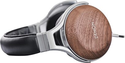 Åbent hi-fi hovedsæt Denon AH-D7200 i træ, set fra venstre profil, sorte læderpuder, sølvfarvet hovedbøjle