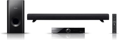 Sort Pioneer DCS-SB314 hjemmebiografsystem bestående af en soundbar, en bashøjttaler og en fjernbetjening
