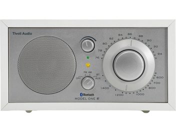 Radio da tavolo Bluetooth FM AM Tivoli Model One BT bianco argento, altoparlante a sinistra e grande quadrante tondo a destra
