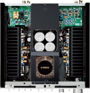 Yamaha A-S2200 Silber Stereo-Hi-Fi-Verstärker, Frontansicht, geöffnete Abdeckung zeigt interne Komponenten und grüne Leiterplatten