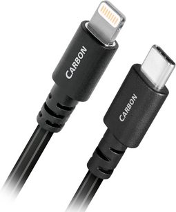 Dwa czarne przewody USB-C i Lightning z metaliczną szarą obudową, oznaczone białym napisem "CARBON" na boku