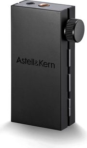 Přenosný audio převodník Astell&Kern AK-HB1 v černé barvě, pohled zepředu, s ovládacím kolečkem a logem na přední straně