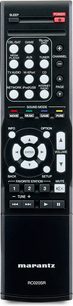 Sort Marantz RC020SR fjernbetjening med knapper og drejeknapper til at styre en hjemmebiograf-forstærker, set forfra