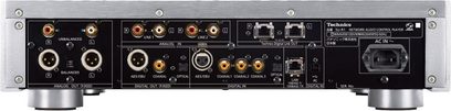 Technics SU-R1E-S sølvfarvet stereo-forforstærker, frontvisning, stik og kontroller i nærbillede
