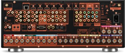Ресивер для домашнього кінотеатру Marantz SR8015 чорного кольору, передня панель, вид спереду. Багато кнопок, роз'ємів та світлових індикаторів