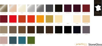 Farvekort med 33 farver til skræddersyede møbler, med navne som Champagne, Blush, Onyx, Terracotta, i mat eller blank finish