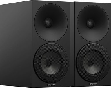Regálové reproduktory Amphion Argon 1 černé, pohled zepředu, dva černé kruhové reproduktory na černých skříních