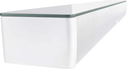 Canton Smart Soundbar 9 S2 soundbar in mat wit, schuin van opzij gezien, met glazen bovenkant en witte metalen roosterfront