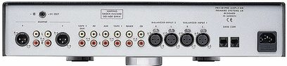 Primare PRE30 sort stereo-forforstærker, frontpanel med stik og knapper, set forfra