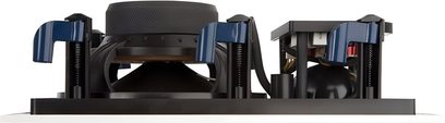 ArtSound RE2060 Einbau-Wandlautsprecher Rückansicht, schwarzes Chassis mit blauen Befestigungslaschen