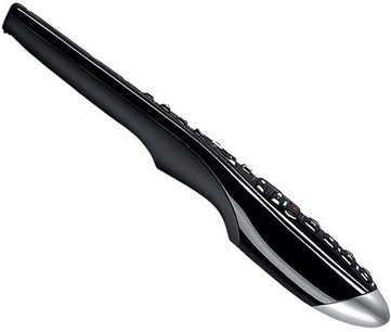 Logitech Harmony One Universalfernbedienung in Schwarz, Draufsicht, längliche gebogene Form, beleuchtete Tasten