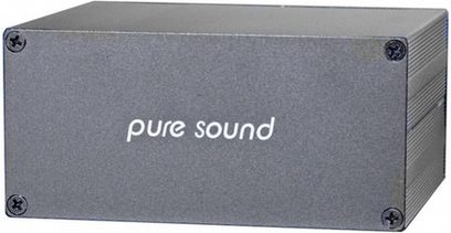 Rektangulært, mørkegrå metalkabinettet "pure sound" med 4 skruer i hjørnerne og hvid, centreret påskrift på toppen