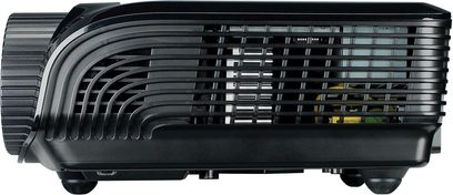 Optoma HD200X sort videoprojektor, set fra siden, ventilationsgitter, justeringsknap, bagside med tilslutninger