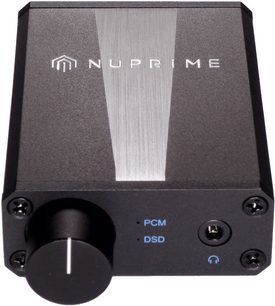 Nuprime uDSD sort, bærbar audio-konverter, frontvisning, sølvfarvet logo, PCM- og DSD-tilslutninger