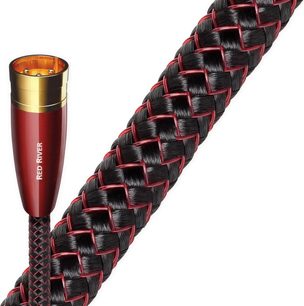 Cavo audio analogico XLR Audioquest Red River, guaina intrecciata rossa e nera, connettore XLR dorato, visione ravvicinata di un'estremità