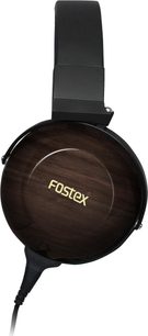 Fostex TH-900 Mk2 Onyx Black hi-fi-hovedtelefon, sort blank træ-ørekop med gyldent logo set fra siden med kabel