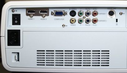 Sanyo PLV-Z2000 hvid videoprojektor, bagside, HDMI, VGA, komponent, S-video, composite video, RS-232C, IR-tilslutninger