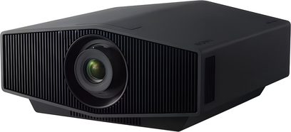 Sony BRAVIA Projector 7 — VPL-XW5100ES sort, rektangulært kabinet i mat sort plast med rillet frontpanel og stor central linse, set fra højre forreste trekvart vinkel