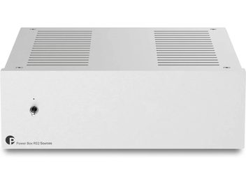 Alimentazione esterna Pro-Ject Power Box RS2 Sources argentata, alloggiamento rettangolare con interruttore sul frontale, vista frontale