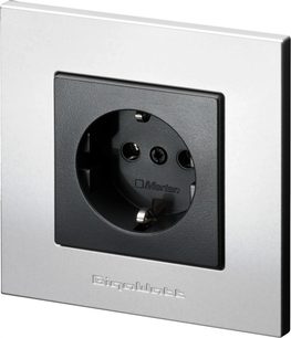 Gråmetal Schuko-vægstik GigaWatt G-044, set forfra, med rund stikkontakt og "Merten"-logo