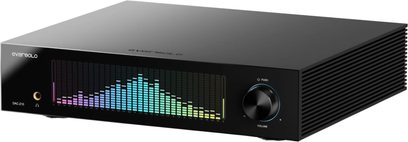 EverSolo DAC Z-10 em alumínio preto, vista frontal em três quartos, ecrã com barras coloridas, entrada para auscultadores, grande botão de volume