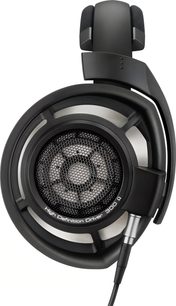 Sennheiser HD 800 S avatud traadiga kuuldekappide musta ja hõbedase värviga külgvaade suurendatud, matist plastist ringikujuline kuuldekapp metallvõrestikuga, hõbedane sõrmus ja eemaldatav kaabel