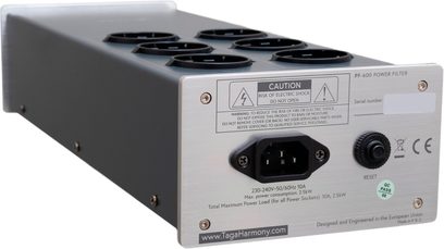 Multipresa Taga Harmony PF-600 argento, 6 prese, interruttore, filtro di rete, vista dall'alto su sfondo bianco