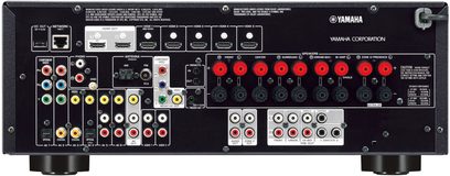 Yamaha RX-V773 sort hjemmebiografsforstærker, frontpanel, frontvisning, mange stik og knapper, rød digital skærm