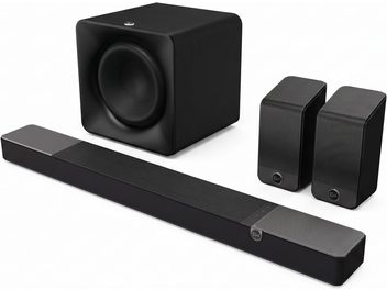 Melna Klipsch Flexus Core 300 skaņas josla ar Sub 200 zemfrekvences skaļruni un diviem Surr 200 skaļruņiem