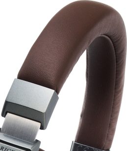 Audio-Technica ATH-MSR7 hovedtelefoner i brun, mørkebrunt polstret hovedbånd, lysebrune ovale ørepuder, set fra venstre side