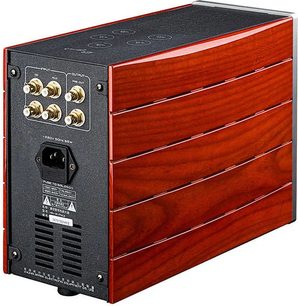 Cayin HA-1A MK2 high-fidelity hovedtelefonforforstærker i rød lakeret træ og sort metal, set fra trekvart bagfra med fire forgyldte RCA-terminaler, IEC-strømstik og ventilationsåbninger