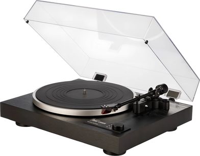 Tocadiscos hi-fi Dual CS 418 negro con chasis de madera oscura, plato negro con borde metálico plateado, brazo recto negro con cápsula roja, tapa de plástico transparente levantada, vista en tres cuartos desde el frente