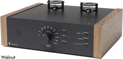 Pro-Ject Tube Box DS2 sort forstærker, front med knapper og stik, to rør, træhus, set forfra