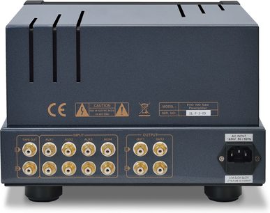 PrimaLuna EVO 100 Tube sort stereo-forforstærker, frontvisning, 4 RCA-indgange, 2 RCA-udgange, frontbetjeningskontroller og -indikatorer