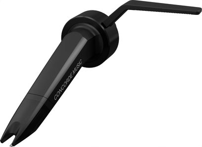 Bunka pro DJ gramofon Ortofon Concorde Music Black, pohled ze tří čtvrtin, černé tělo s nápisem "CONCORDE MUSIC"