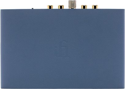 Phono-forforstærker iFi Audio ZEN Air Phono 2 i tekstureret blå, gyldne RCA-stik og sølvfarvet terminal set bagfra