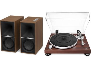 Gramofon Audio-Technica v dřevěném provedení s průhledným krytem a párem ladících reproduktorů Klipsch