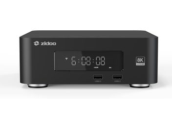 Zidoo Z30 Pro Multimedia-Player, Vorderansicht, zentrales Digitaldisplay, 2 USB2.0-Anschlüsse, Metallfüße, 8K Ultra HD-Logo