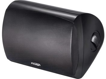 Paradigm Stylus 370-SM must väliskõlar, perspektiivvaade, kumer metallvõre, must korpus, logo nähtav allosas