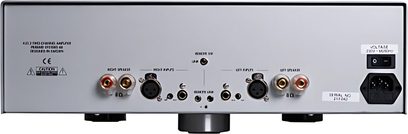 Primare A33.2 forstærker, sort, bagside, analoge og digitale lydstik, tænd/sluk-knap