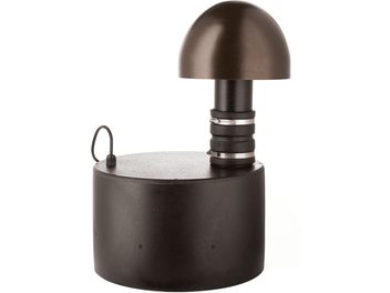 Altavoz exterior GO10W con base cilíndrica negra, cúpula hemisférica marrón, tubo central negro con abrazaderas metálicas