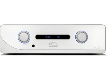 Atoll Electronique PR400 Evolution sidabrinis stereo priešstiprintuvas, vaizdas iš priekio, stačiakampis sidabrinis šlifuoto aliuminio korpusas su dviem dideliais mėlynai apšviestais apvaliais ratukais, iš abiejų pusių juodo ekrano su mėlynais simboliais, 6,35 mm ausinių lizdas ir po ekranu išgraviruotas logotipas