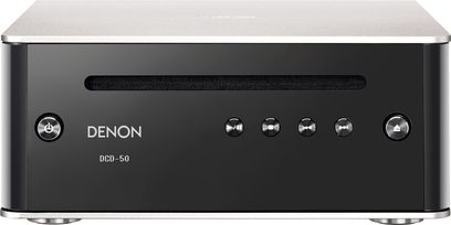 Denon DCD-50 juodas CD grotuvas, priekinis vaizdas, 4 apvalūs mygtukai, CD anga, baltas Denon logotipas priekyje