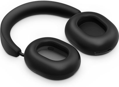 Beztraukušais Sonos Ace audītnīcas melns, virsotāja skats, ovālās pielikumi, izmantotais pielikuma josla, USB-C pievienojums, kontroles poga