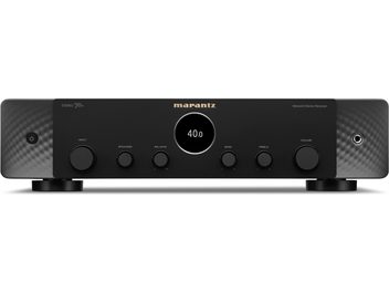 Marantz Stereo 70 svart stereoanlegg, frontvisning, knapper og kontrollbrytere, sentralt digitalt display som viser 40.0