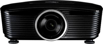 Optoma EX785 sort videoprojektor, set forfra, med centralt placeret linse omgivet af vandrette ventilationsriste