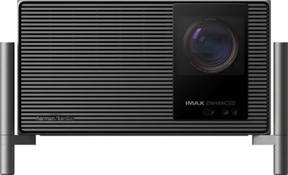 Videoproiettore XGIMI Titan Pro nero, vista frontale con obiettivo centrale e griglia orizzontale nera
