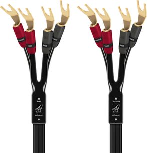 AudioQuest Rocket 22 højttalerkabel sort med guldfarvede spadestik og røde og sorte Bass Treble-markeringer